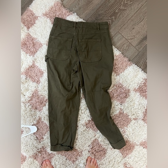Marine Layer Olive Cargo Pants - Picture 5 of 7